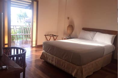 Authentic Sabin Resort Hotel Premiere Room interior